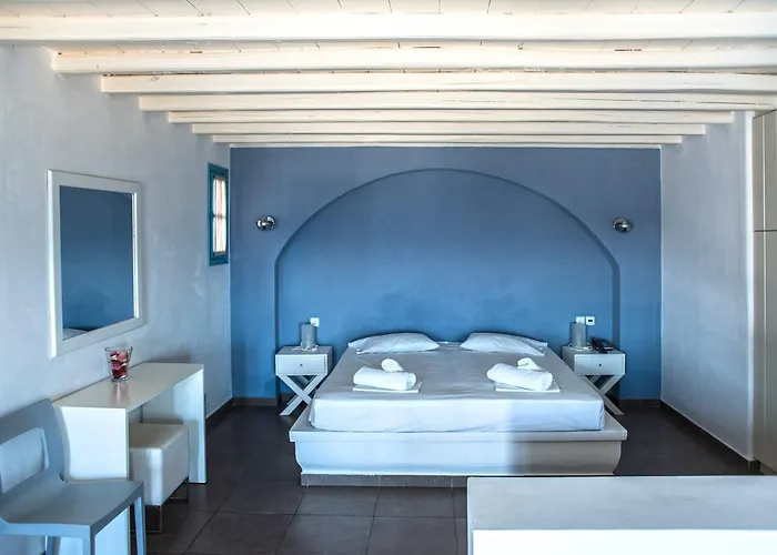 Aeri 3* Folegandros Town