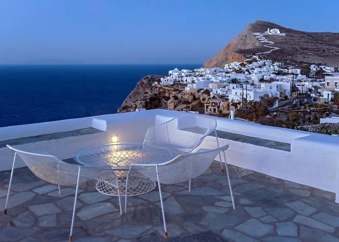 Aeri 3* Folegandros Town